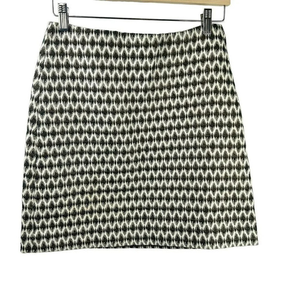 LOFT A Line Mini Skirt 4 Petite Geometric Print Metallic Thread Black White Gold - Picture 1 of 6